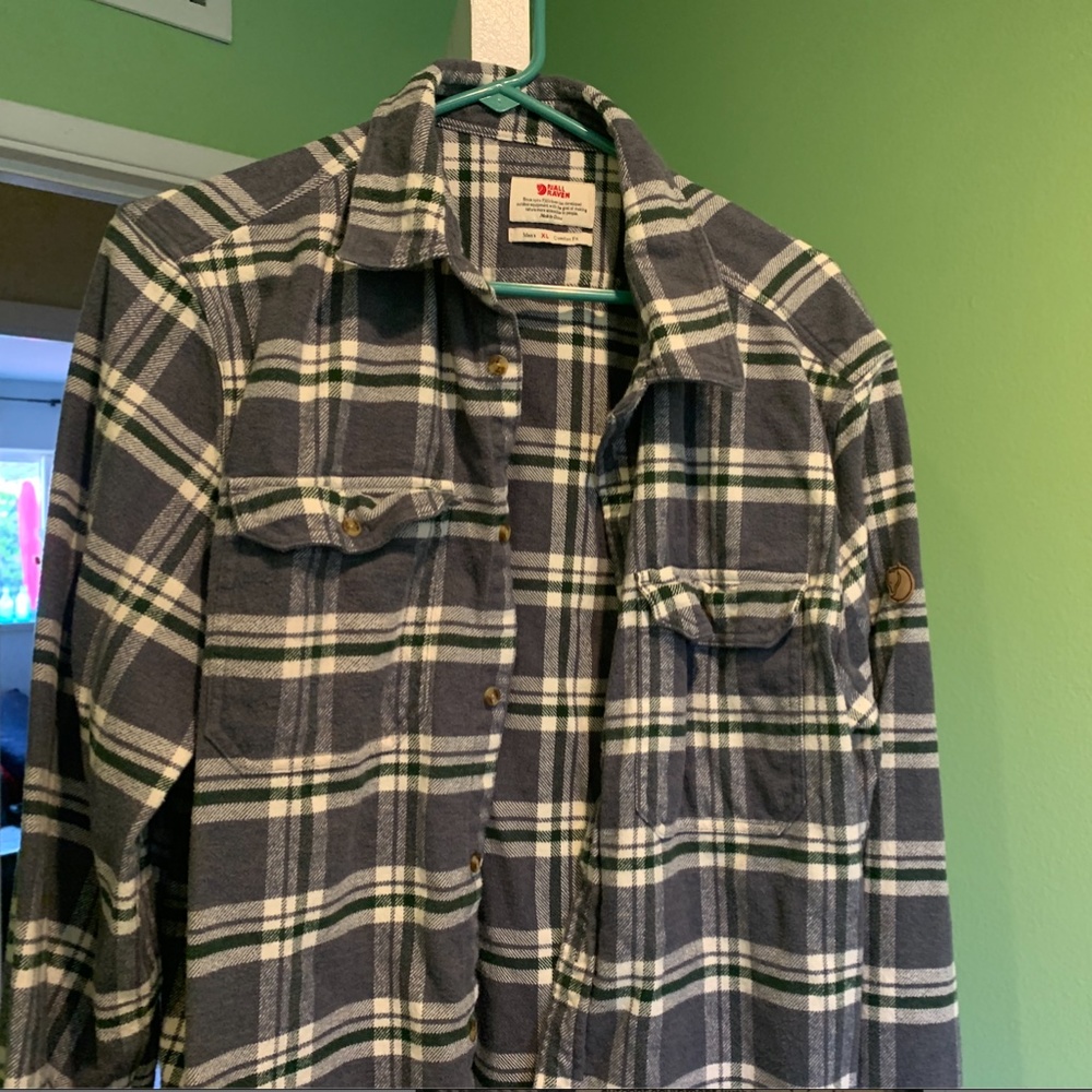 FJALLRAVEN XL FLANNEL GREY / GREEN